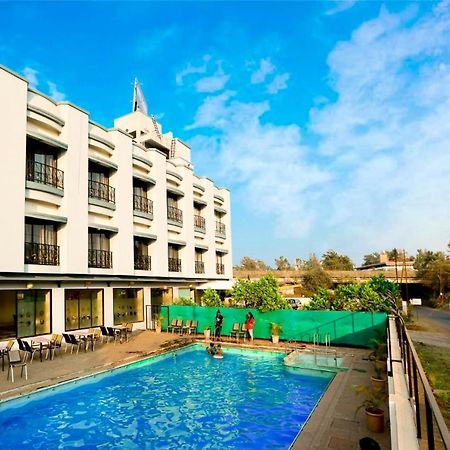 Hotel Aristro Lonavala Ngoại thất bức ảnh