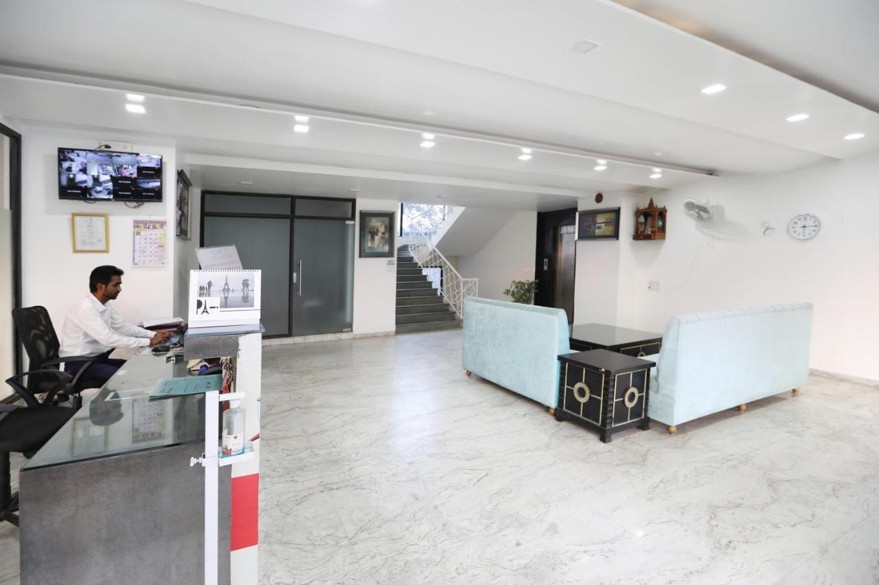 Hotel Aristro Lonavala Ngoại thất bức ảnh