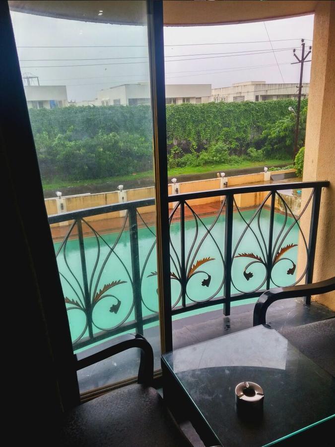 Hotel Aristro Lonavala Ngoại thất bức ảnh
